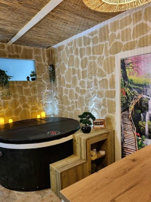 Les Spas De La Mer, Suite & Spa, Love Room, Plein Coeur Du Grau Le Grau-du-Roi Buitenkant foto
